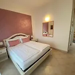 Betty's House לינה וארוחת בוקר