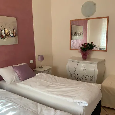 Betty's House 3* Λατζίζε
