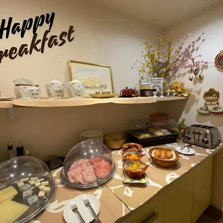 Betty's House 3* Λατζίζε