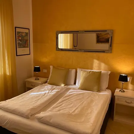 Betty's House 3* Λατζίζε